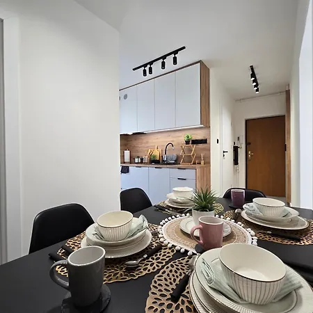 Apartment Pokoje Piastowksie Na Wynajem *