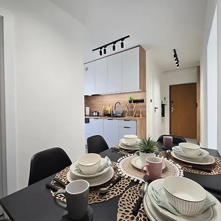 Apartment Pokoje Piastowksie Na Wynajem